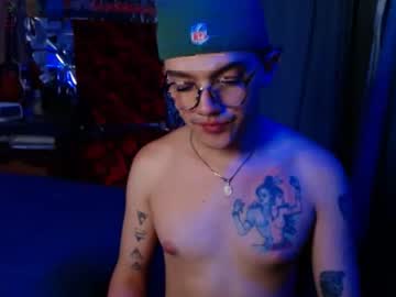 [10-10-23] alanf0x chaturbate toying