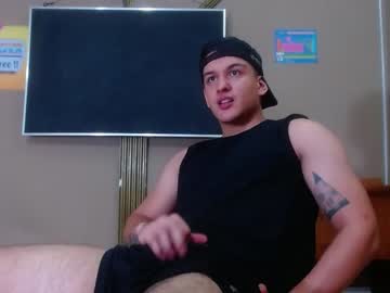 [03-08-23] flirty_max public show from Chaturbate