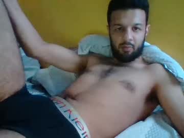 [18-06-22] pigoui public webcam from Chaturbate.com