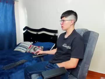 [04-11-23] patrik027 show with toys from Chaturbate