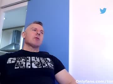 [25-04-24] tomfoxcam record show with toys from Chaturbate.com