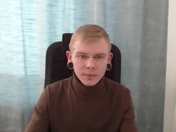 [18-03-23] alexxmiller69 record webcam video from Chaturbate.com