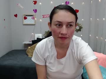 [01-12-22] kataleya32_ chaturbate public webcam video