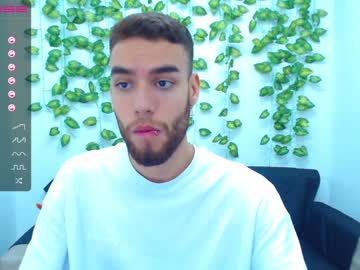 [04-02-22] axel_valentino record video with dildo from Chaturbate