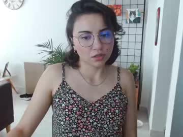 [19-12-22] juliart_room blowjob video from Chaturbate