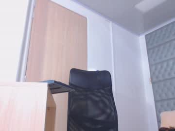 [13-01-22] sara_ts_fox public webcam from Chaturbate