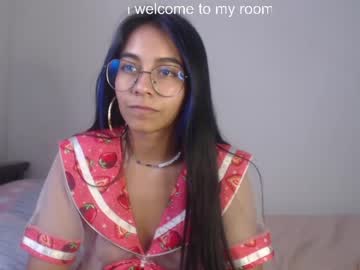 [04-10-22] agatha_cum public webcam video from Chaturbate.com