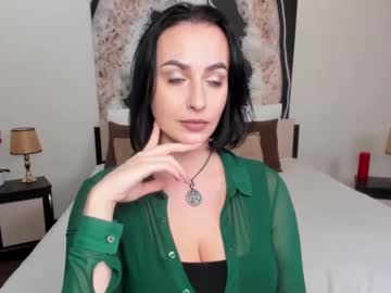 [13-01-22] ameliasaunders record public show from Chaturbate.com