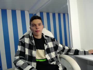 [12-09-22] king_diiamon public show from Chaturbate