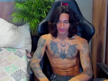 [15-11-23] justin_lord_1 record premium show video from Chaturbate