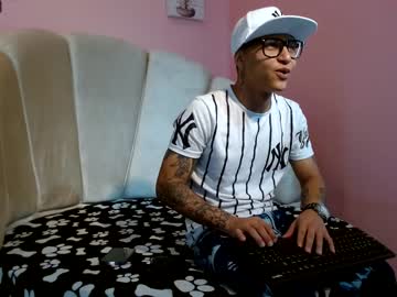 [12-07-23] steven_hot7 show with toys from Chaturbate.com