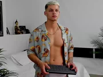 [15-07-22] max_camonn record blowjob show