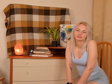 [15-04-23] avianafrye record video with toys from Chaturbate.com