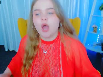 [18-12-23] _oliviaaa_ record public show from Chaturbate