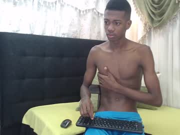 [08-12-22] kevinhoo_ chaturbate