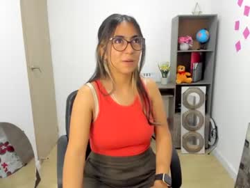 [25-01-24] isabella22_1 public show video from Chaturbate.com