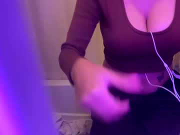 [23-08-23] petitebbgrl69 public webcam video from Chaturbate