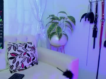 [11-12-23] mia_dark1 public show from Chaturbate