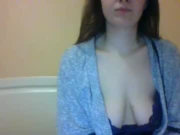 [13-04-22] lillianwest record public show video from Chaturbate