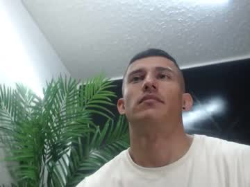 [03-05-24] muscle__man show with toys from Chaturbate