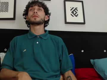 [22-04-22] axelrossi_ cam show from Chaturbate.com