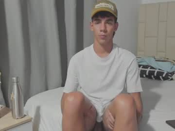 [20-02-24] mateovelez24 show with toys from Chaturbate