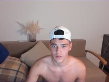 [27-04-22] dylanrossy public webcam video from Chaturbate