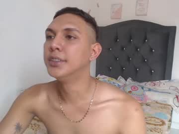 [13-11-23] chrisdiamond04 video with dildo from Chaturbate.com