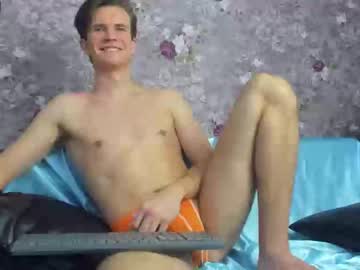 [23-01-23] colbypersy record video with dildo
