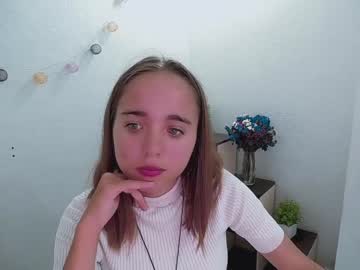 [06-08-22] angel_lomi public webcam from Chaturbate