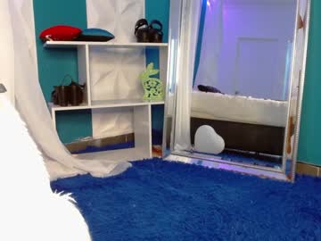 [25-02-23] katie_cristal public show video from Chaturbate