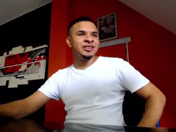 [06-12-22] sr_foxx premium show from Chaturbate