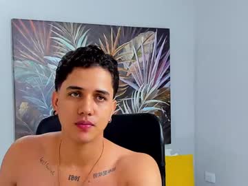 [25-05-22] alexandro_mancini chaturbate show with cum