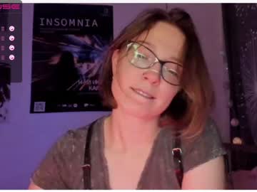 [04-10-23] moon__girl public webcam from Chaturbate