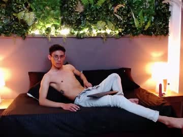 [31-03-23] mateo_mg chaturbate