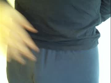 [19-05-24] hot_lars public show video from Chaturbate