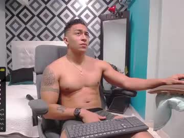 [13-04-22] leo6pack18cm record video with toys from Chaturbate