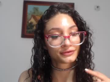 [07-04-24] petite_kurly_qt record video with dildo from Chaturbate.com