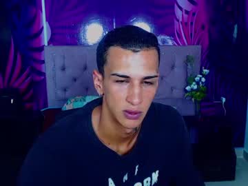 [13-08-22] asael_hot112 public show from Chaturbate