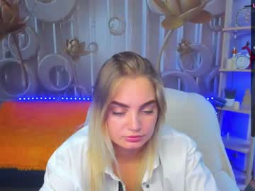 [25-08-22] holly_walker public webcam from Chaturbate.com