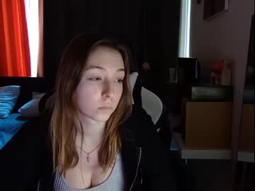 [21-04-23] clairemoulin_ public show from Chaturbate.com
