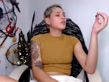 [03-11-23] laura_r23 public show from Chaturbate