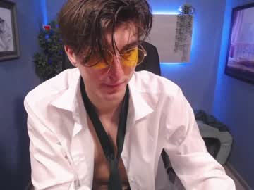 [15-03-23] johnny_castle_ record public show video from Chaturbate