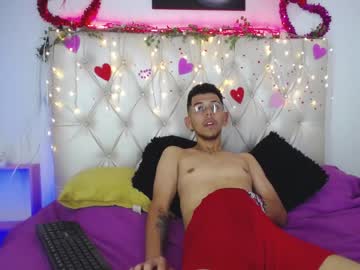 [02-03-24] derek_and_skarleth record video with dildo from Chaturbate