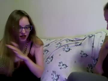 [27-10-23] cleoandtiena public show from Chaturbate