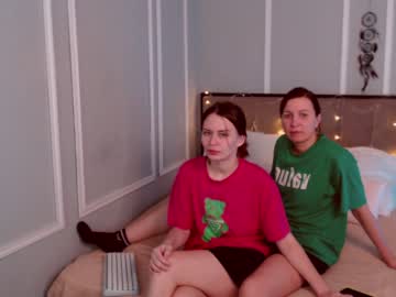 [14-02-24] bella_x_kate webcam video from Chaturbate.com