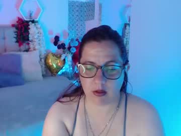 [18-02-24] katiee_jones_ record video with dildo from Chaturbate.com