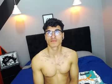 [21-10-22] stiiven_quartzz chaturbate toying