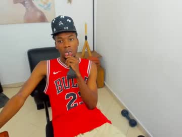 [18-12-23] playboy_ebony1 chaturbate public webcam video