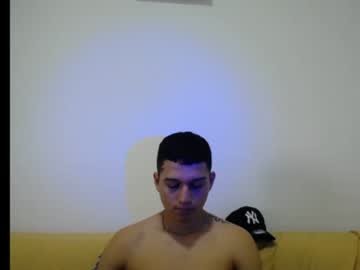 [24-03-23] goldenexclusive0907 private webcam from Chaturbate.com